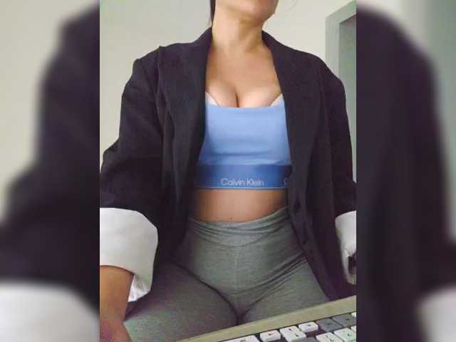 ILANA69 live cam preview