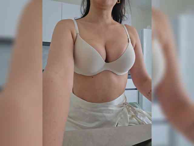 ILANA69 webcam