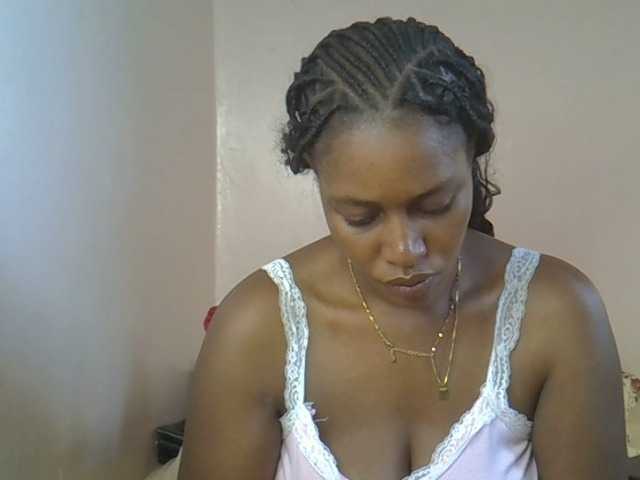 cute-africanah live webcam show