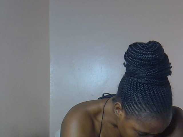 cute-africanah live cam on BongaCams
