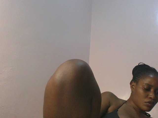 cute-africanah live cam on BongaCams