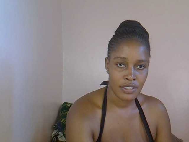 cute-africanah live cam on BongaCams