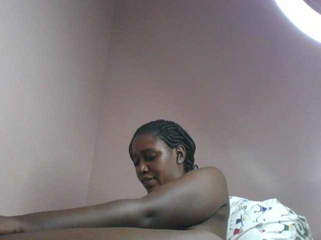 cute-africanah Live Cam on BongaCams