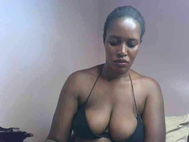 cute-africanah webcam