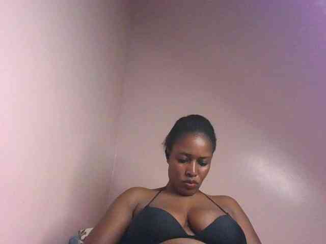 cute-africanah webcam