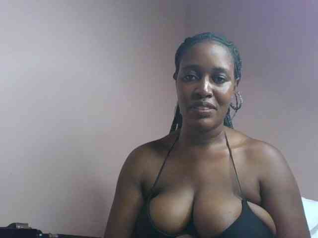 cute-africanah webcam