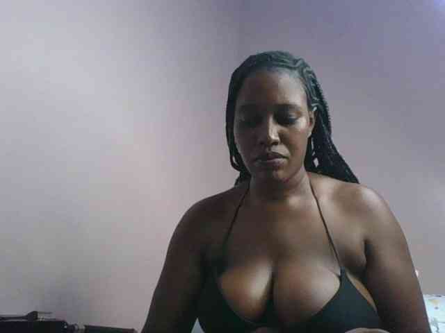cute-africanah webcam