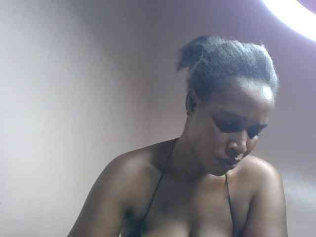 cute-africanah webcam