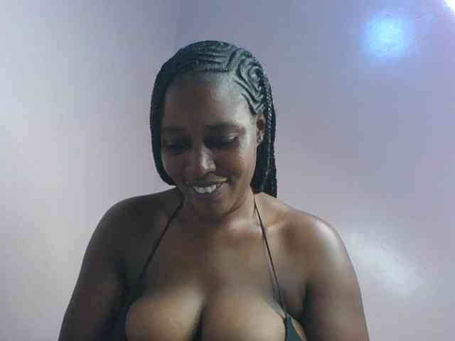 cute-africanah webcam