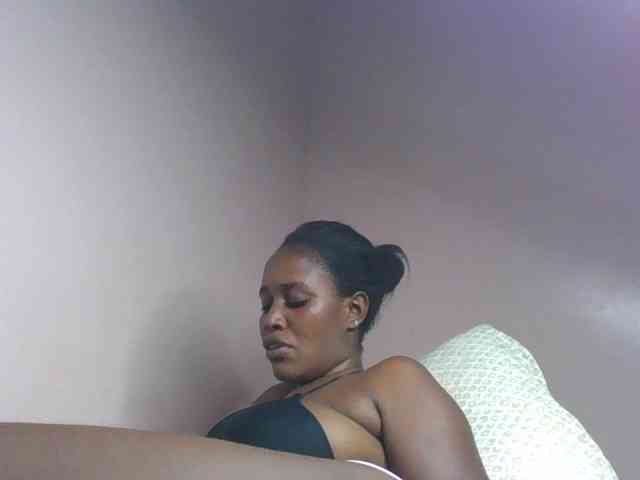 cute-africanah webcam