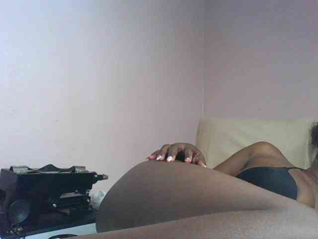 cute-africanah webcam