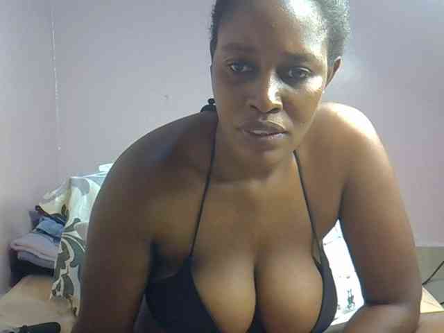 cute-africanah webcam