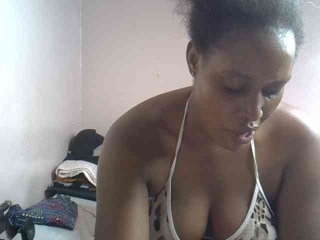 cute-africanah webcam