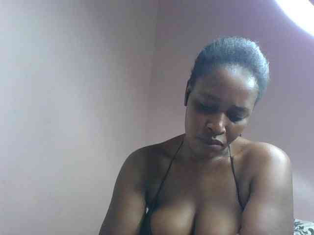 cute-africanah webcam