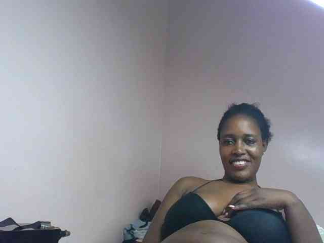 cute-africanah webcam