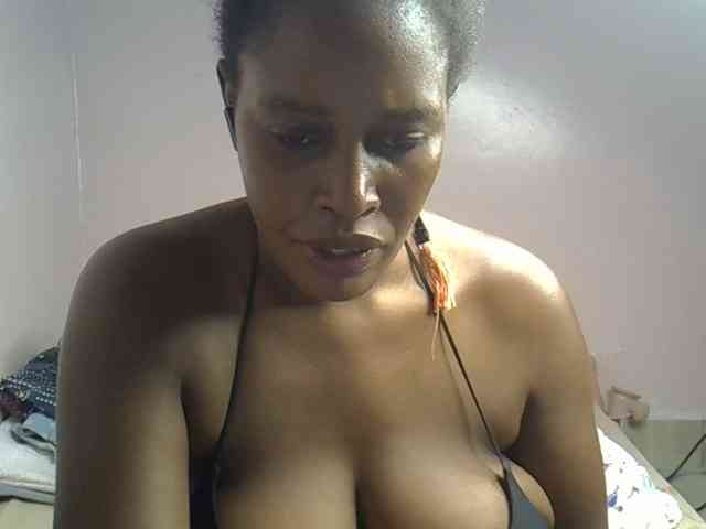 cute-africanah webcam