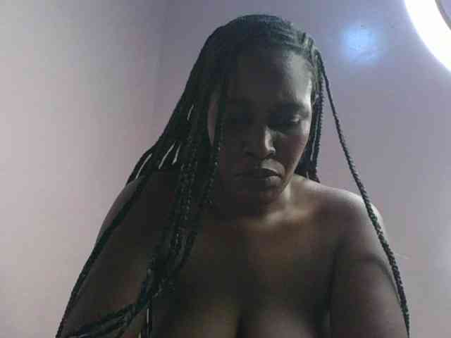 cute-africanah webcam