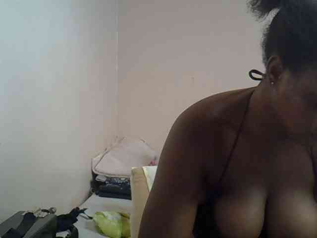 cute-africanah webcam