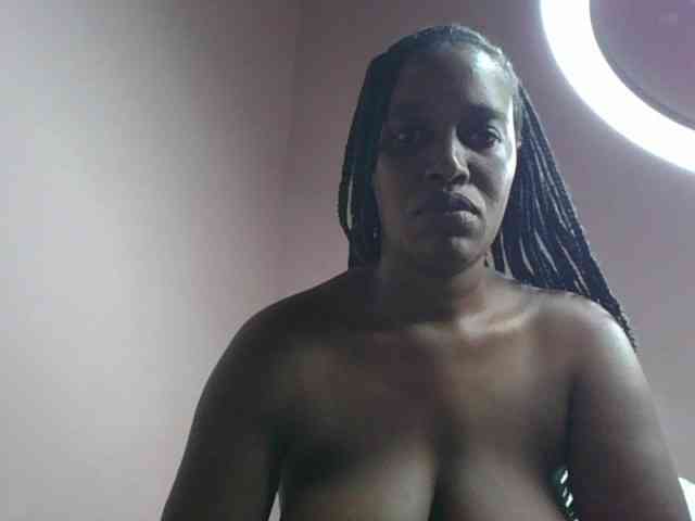 cute-africanah webcam
