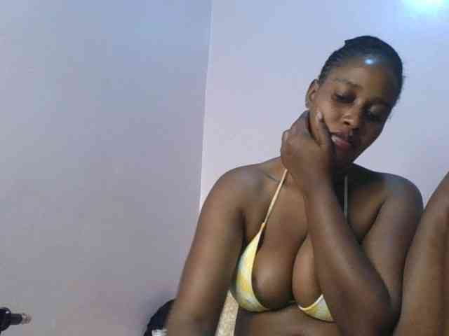 cute-africanah webcam