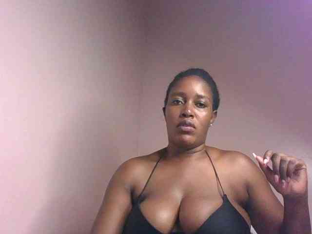 cute-africanah webcam