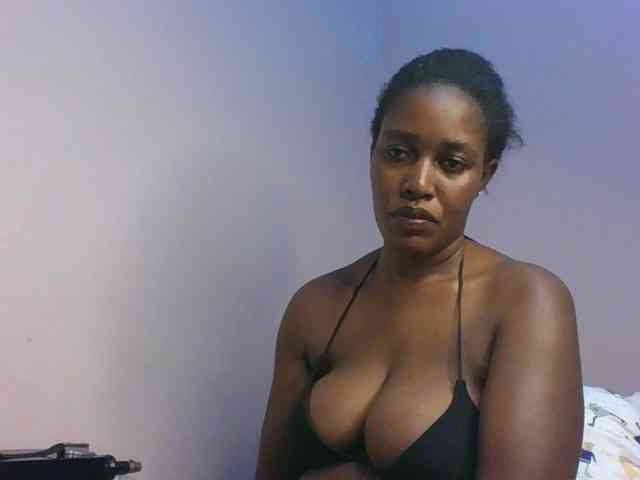 cute-africanah webcam