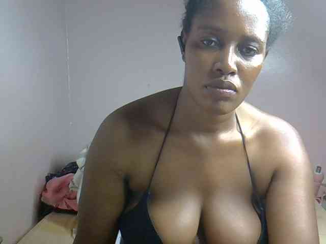 cute-africanah webcam