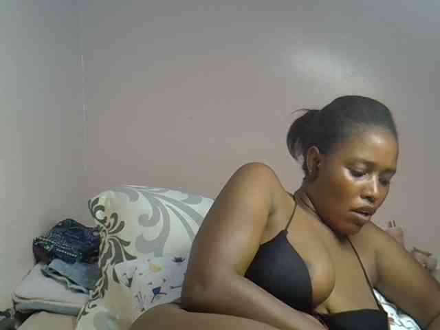 cute-africanah webcam