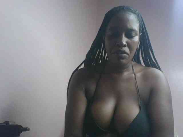 cute-africanah webcam