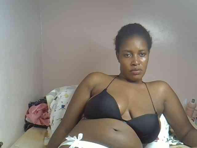 cute-africanah webcam