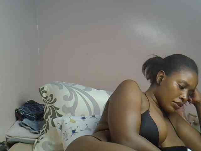 cute-africanah webcam