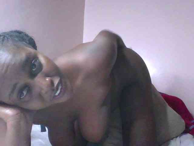 cute-africanah Live Webcam on BongaCams