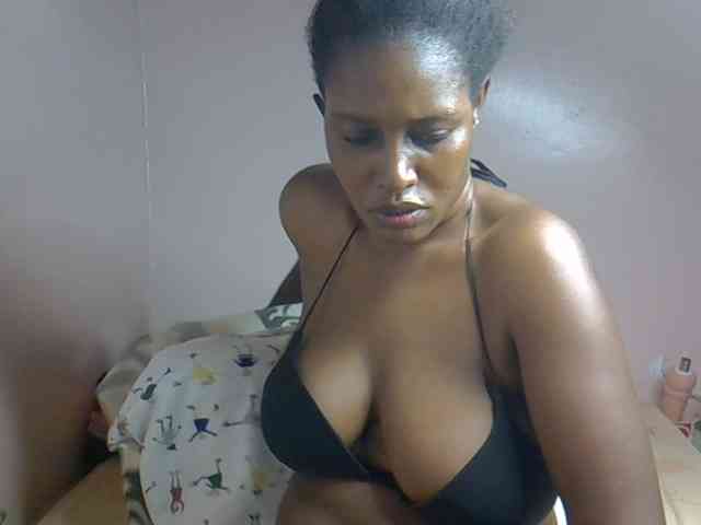 cute-africanah webcam