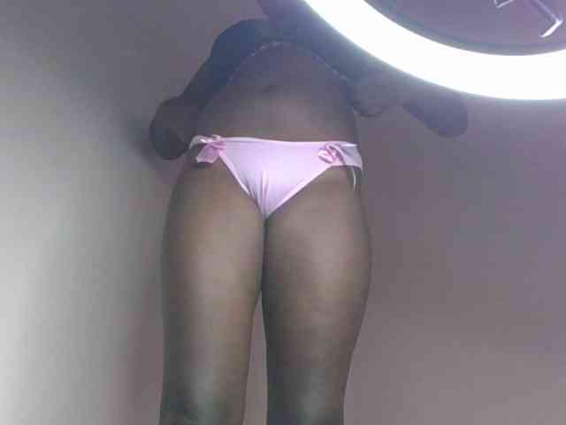 cute-africanah webcam