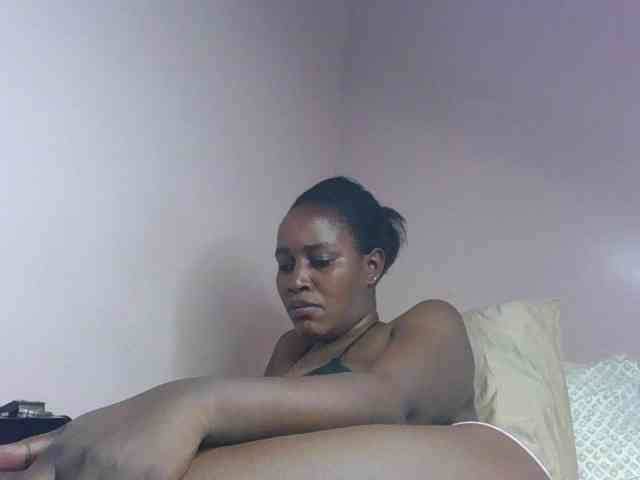 cute-africanah webcam