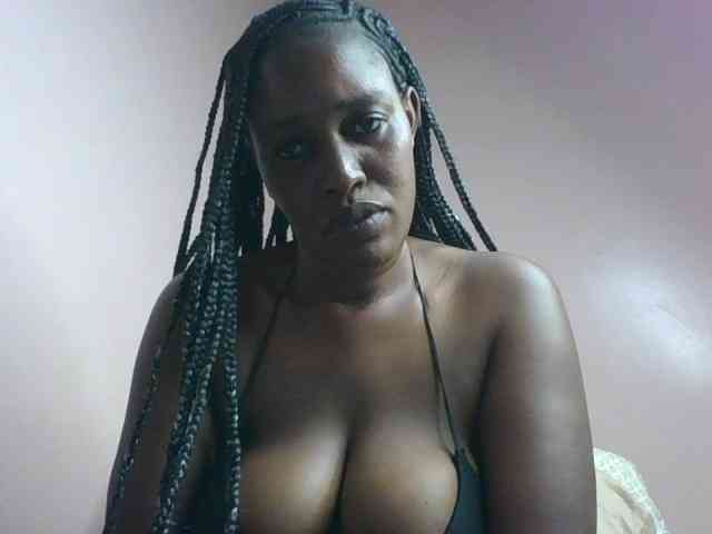 cute-africanah webcam
