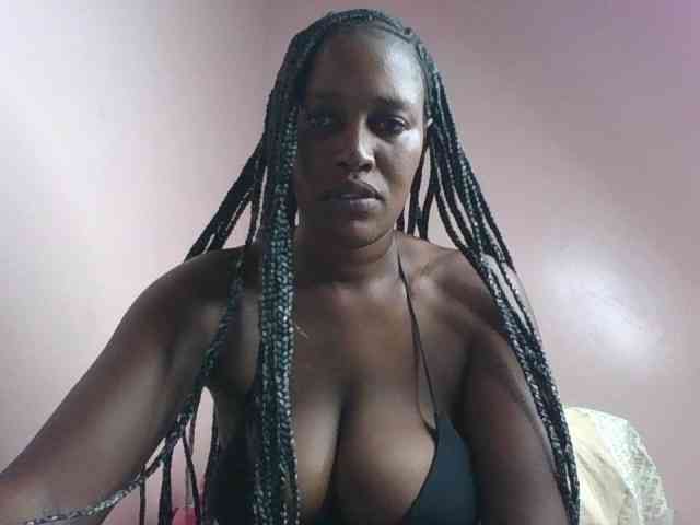 cute-africanah webcam