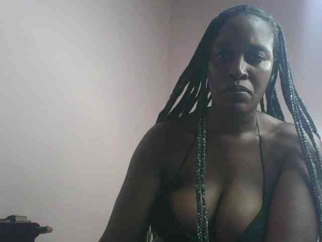 cute-africanah webcam
