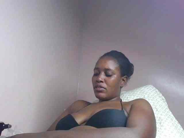cute-africanah webcam