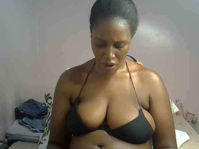 cute-africanah webcam