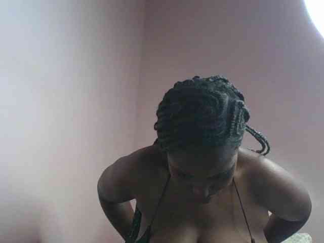 cute-africanah webcam