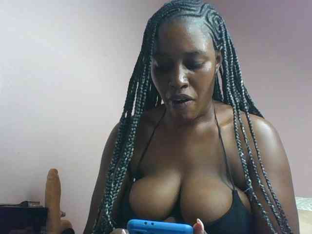 cute-africanah webcam