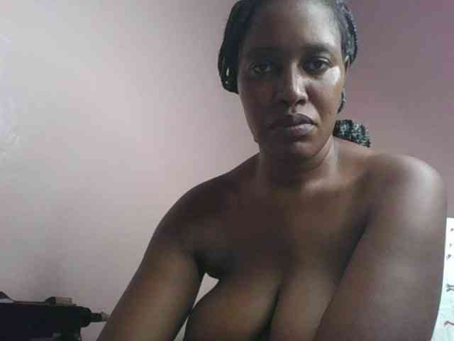 cute-africanah webcam