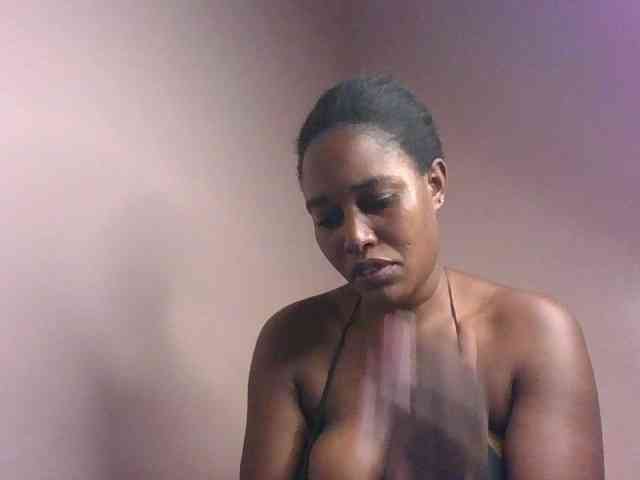 cute-africanah webcam