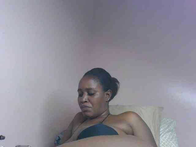 cute-africanah webcam