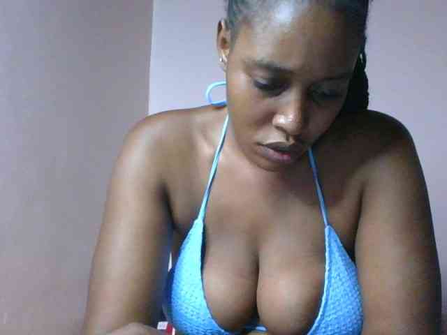 cute-africanah webcam