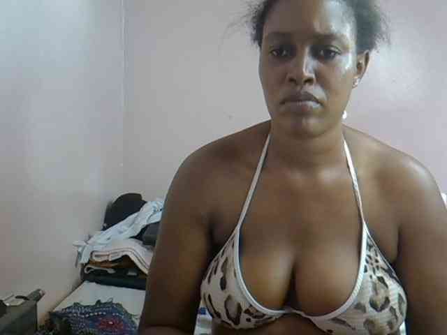 cute-africanah webcam