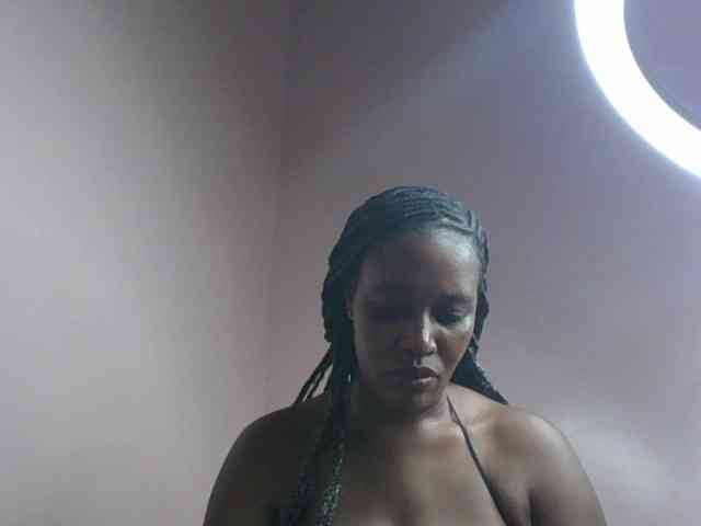 cute-africanah webcam
