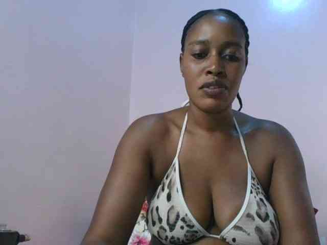 cute-africanah webcam