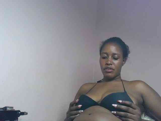 cute-africanah webcam